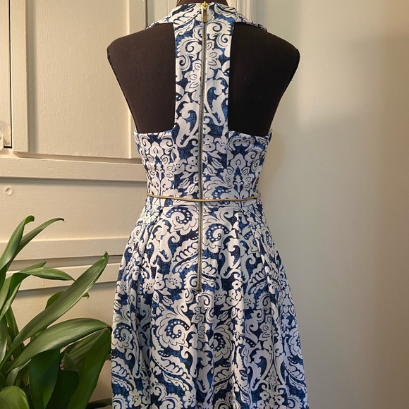 Silky V Neck Sun Dress - Picture 4 of 6